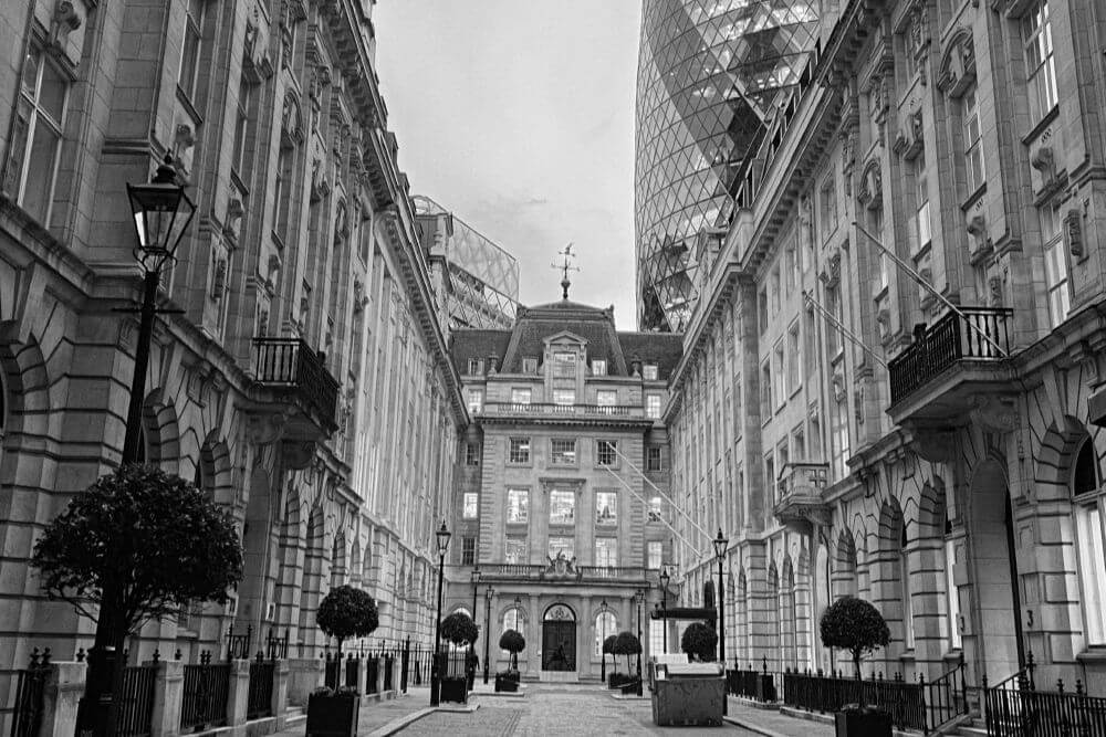 RileyandThomas-Luxury-Branding-1000x667web2