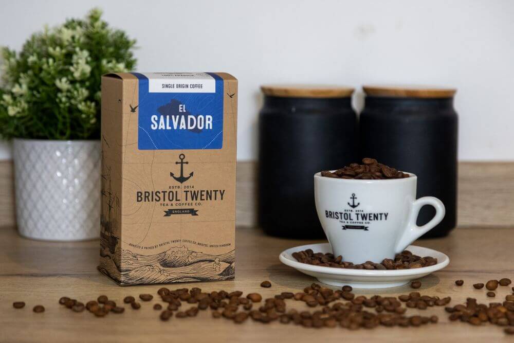 RileyandThomas-CreativeAgency-DesignStrategy-CosmeticInsure1